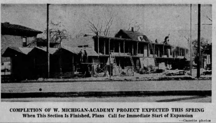 Downtowner Motel - Jan 15 1961 Article